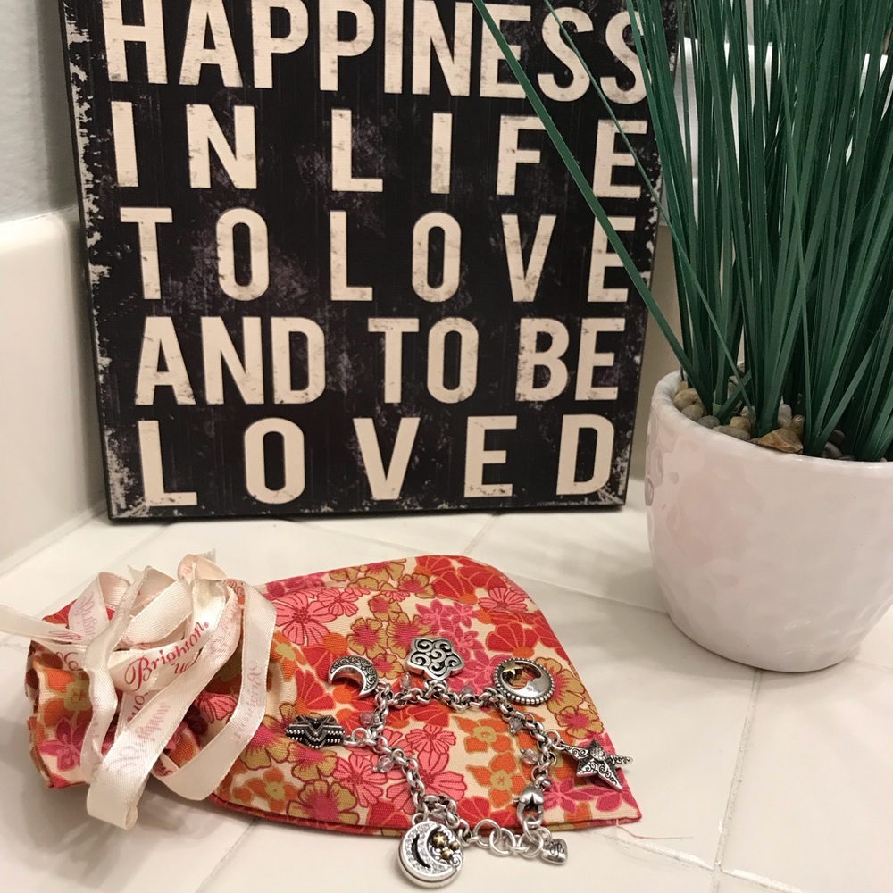 ❄️Brighton Two Tone Charm Bracelet w/ Pouch -Hold